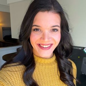 Meet your Posher, Lauren